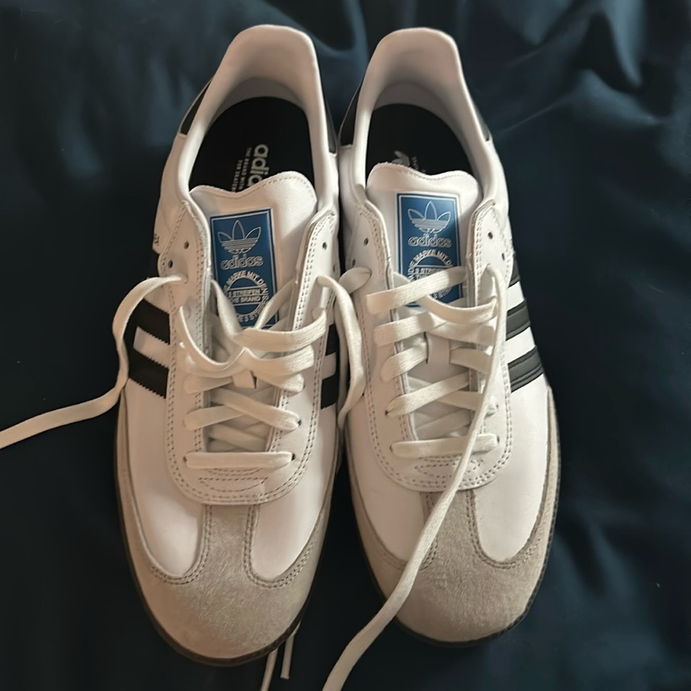 Brand new Men’s size 13 Adidas Sambas